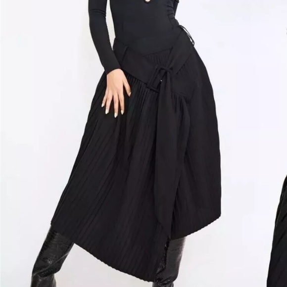 Rokh x H&M Wool Blend Belt Detail Skirt BlackUS New 8